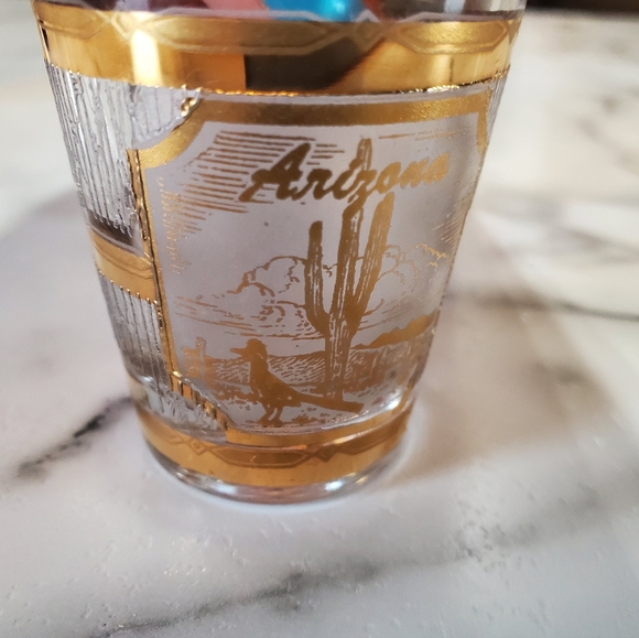 Arizona Textured Glass 22K Culver Gold Shot Glass - Picture 4 of 11